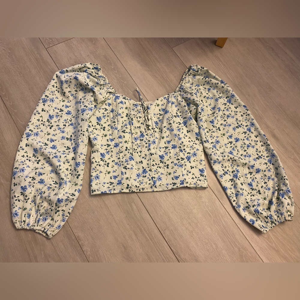 Abercrombie Floral Puff Sleeve Blouse